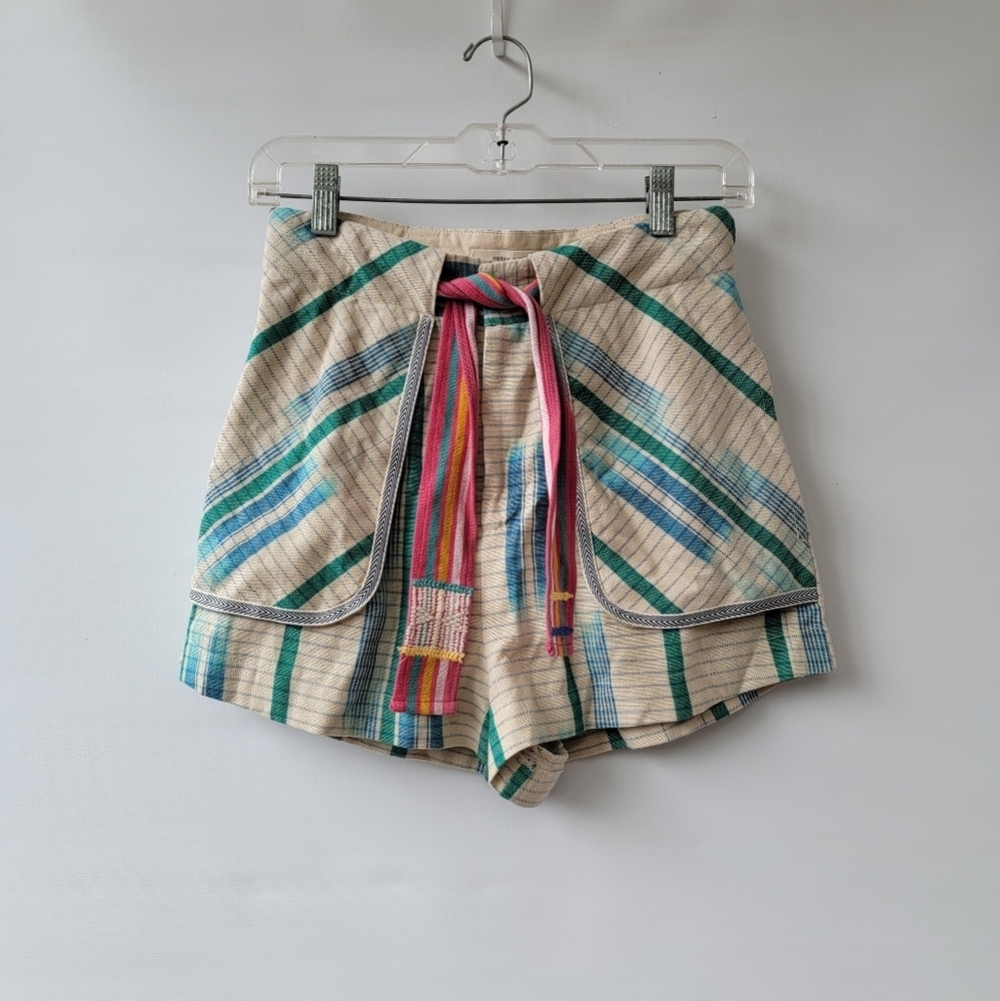 Urban Outfitters Eva Striped Pattern High Waist Shorts Size 2 Neutral Beige - Picture 15 of 15